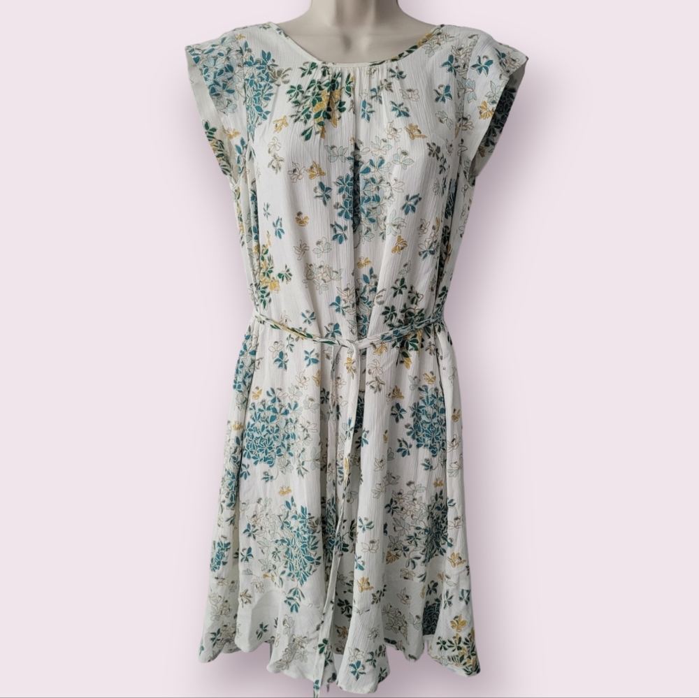 Loft Size Small Floral Flutter Sleeve Belted Dress